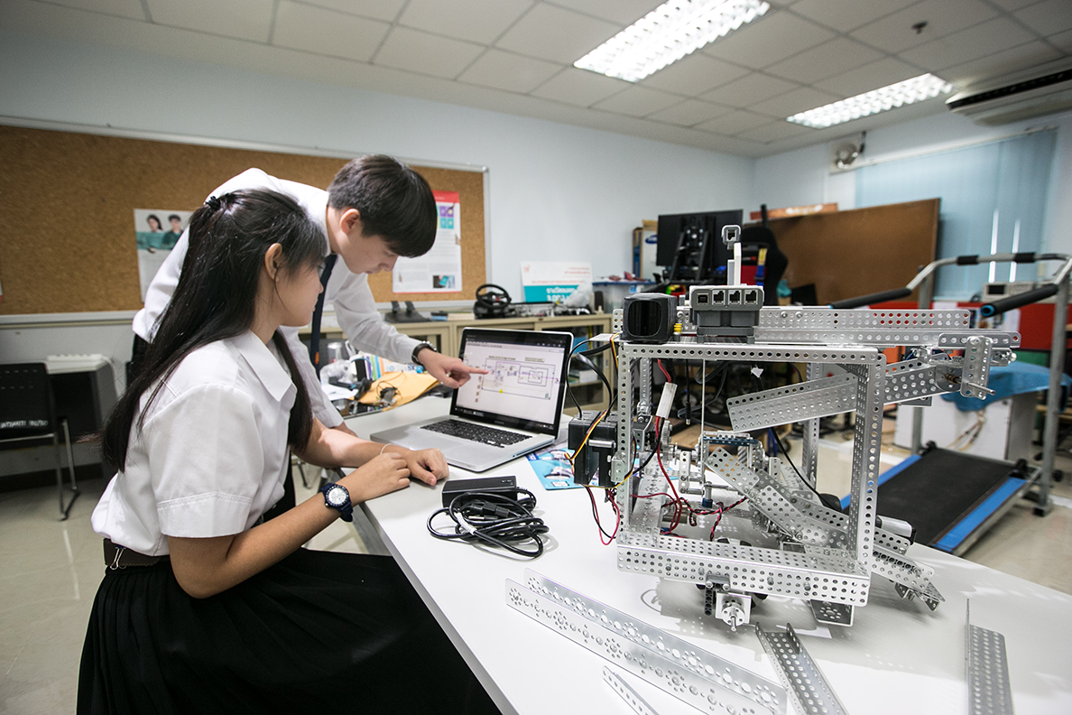 Talkpod in-depth cooperation with Huaqiao University