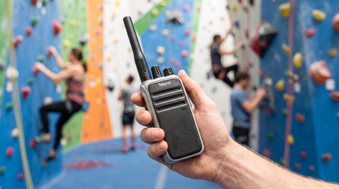 Talkpod B30: Keeping Climbing-Gym Teams in Contact